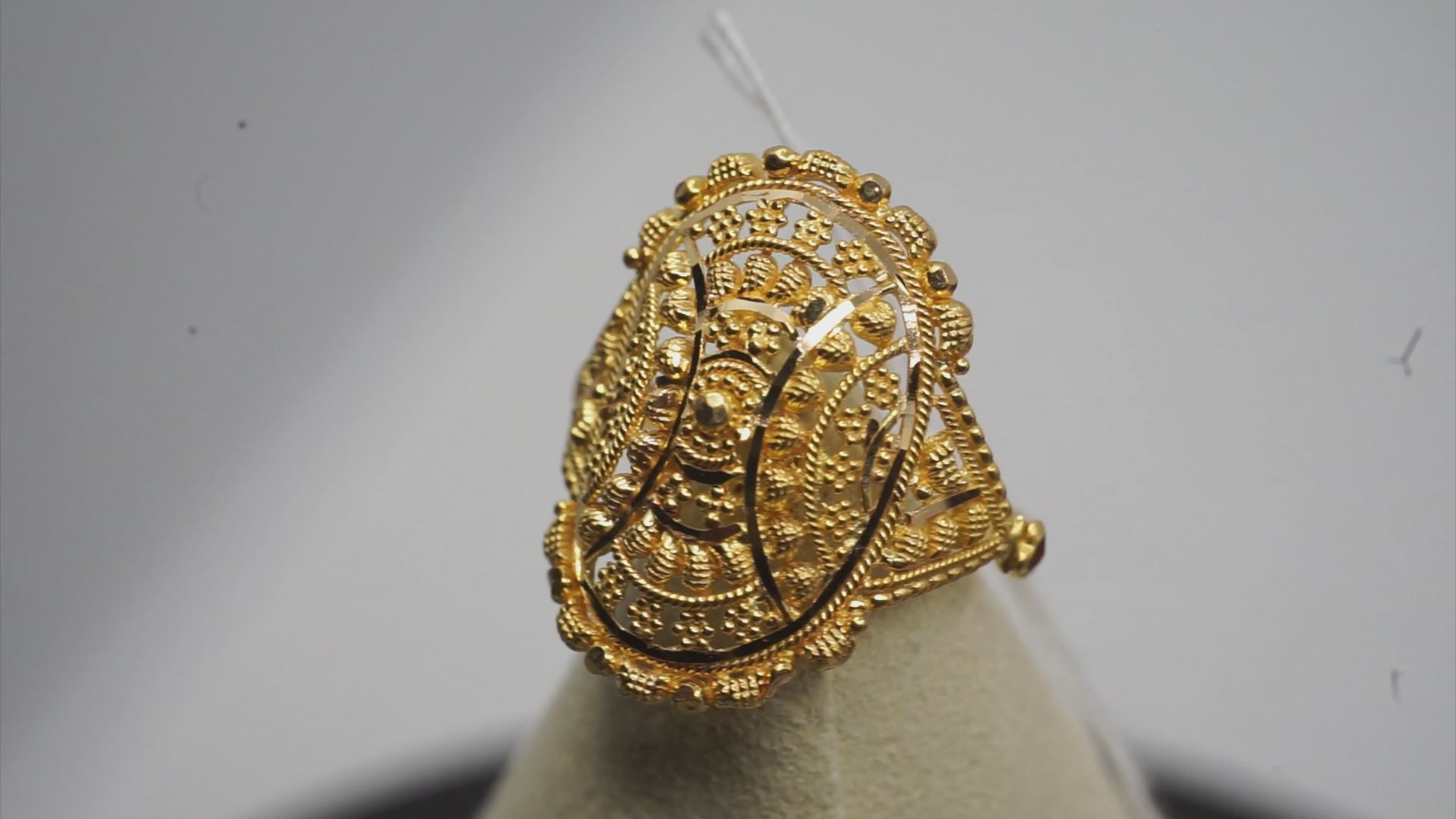 22k Gold Ring 4.05 g