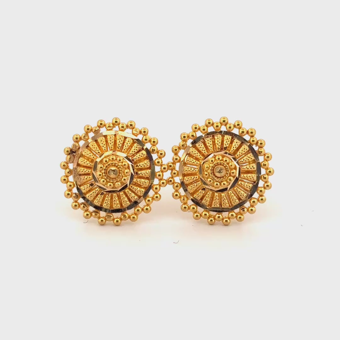 Studs wt. 4 g