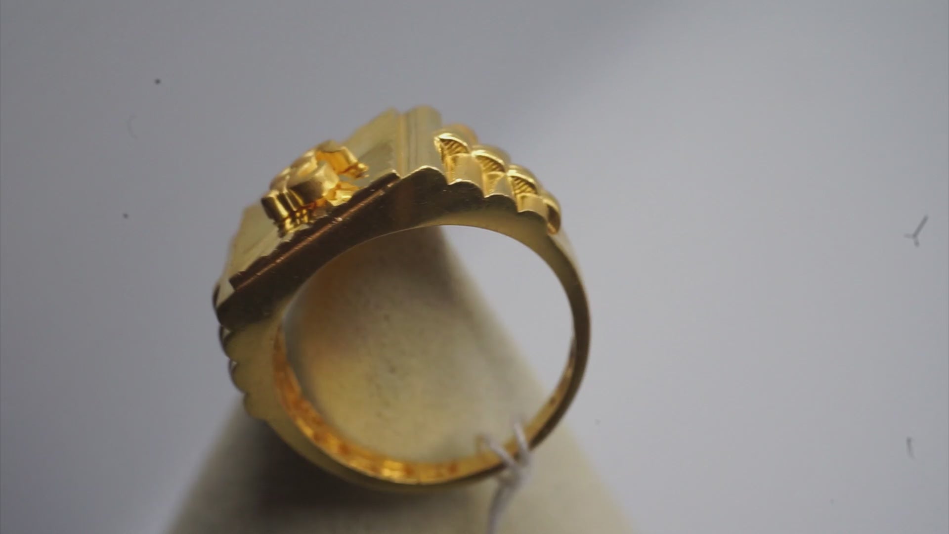 22k Gold Ring 7.42 g