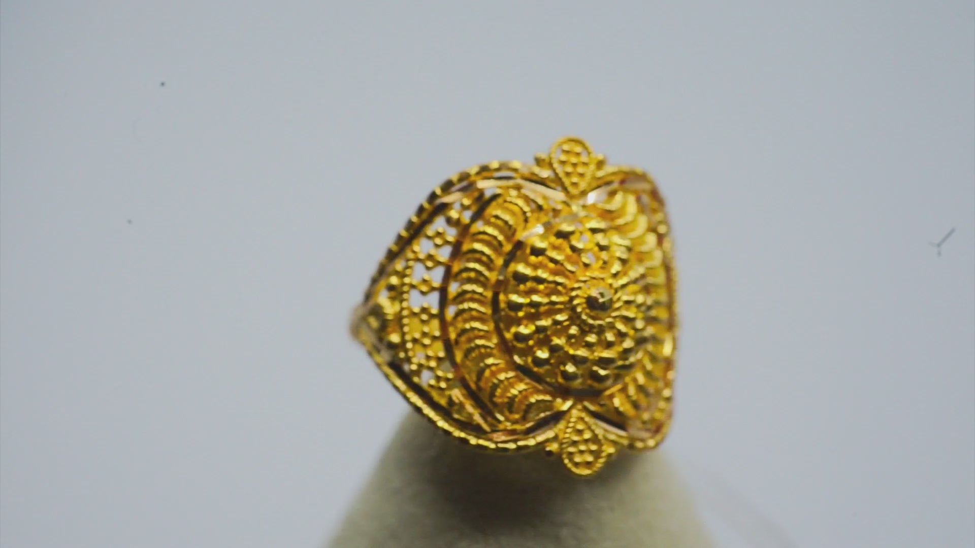22k Gold Ring 3.78 g