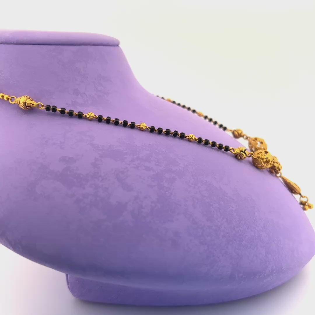 Gold Mangalsutra wt 11.01