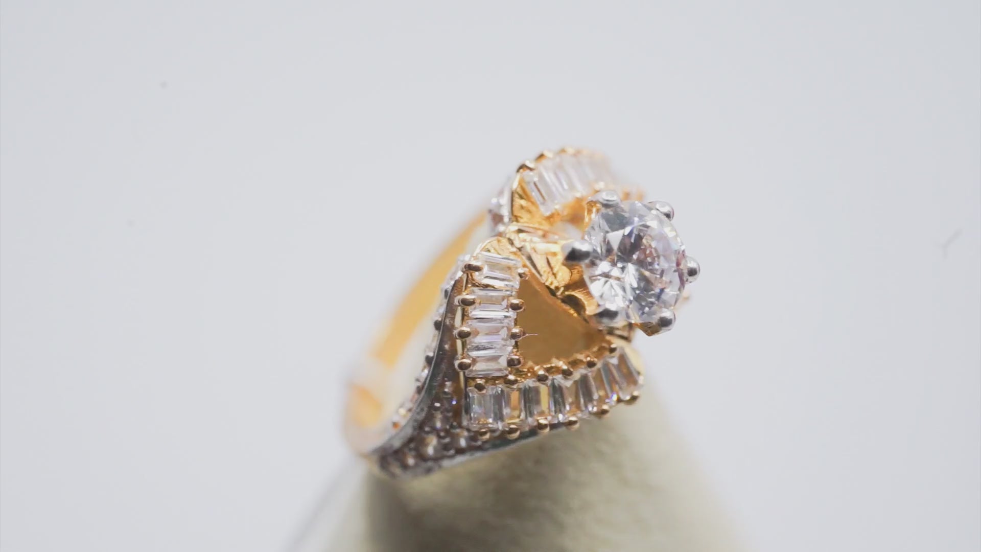 22k Gold Ring 7.11 g