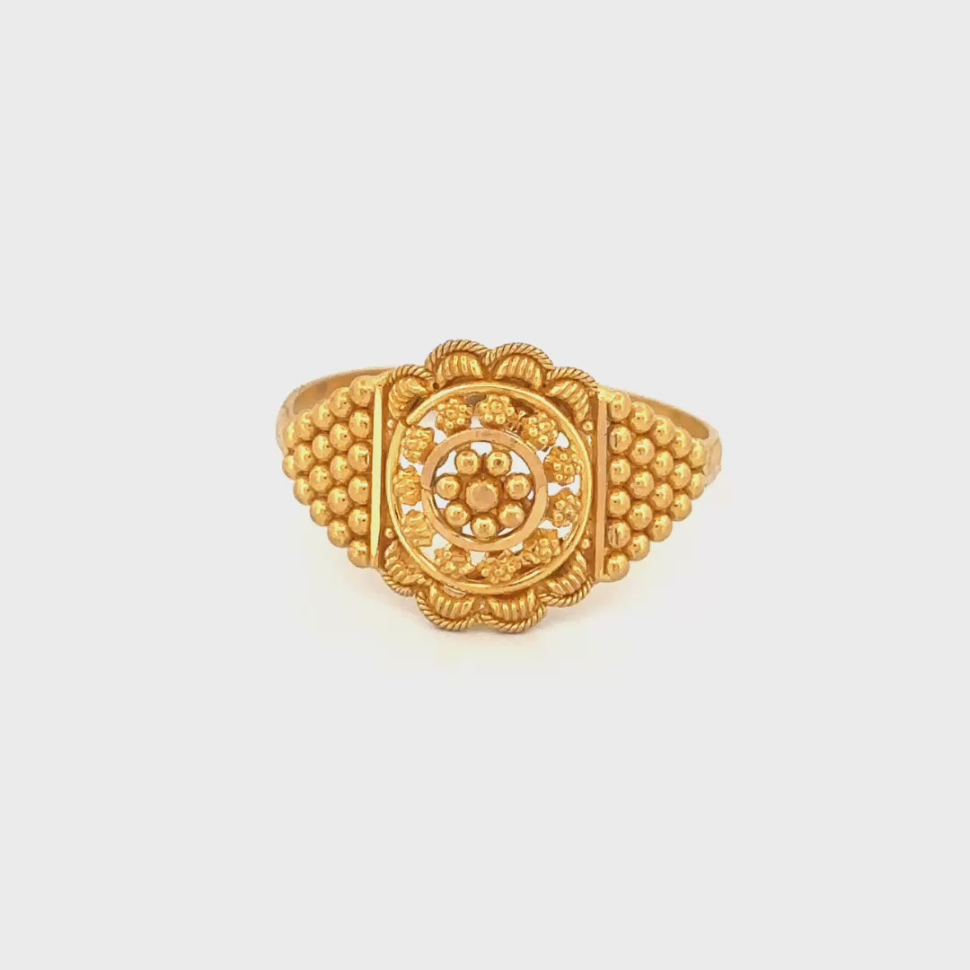 22k Gold Ring wt 2.39g