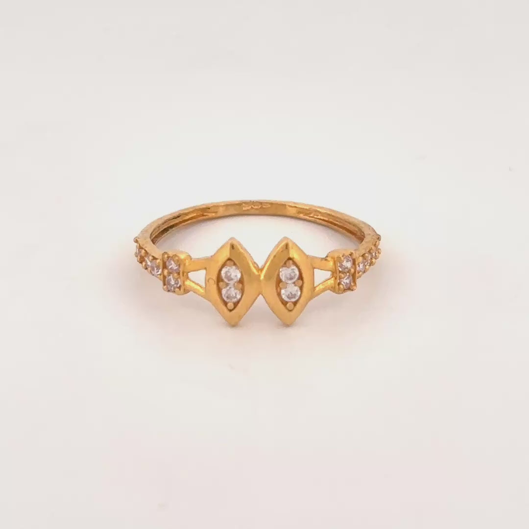 22K Gold Diamond Accent Ring wt 1.40