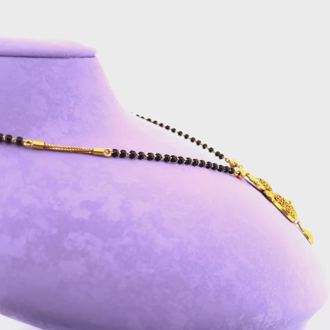 Gold mangalsutra wt 10.43