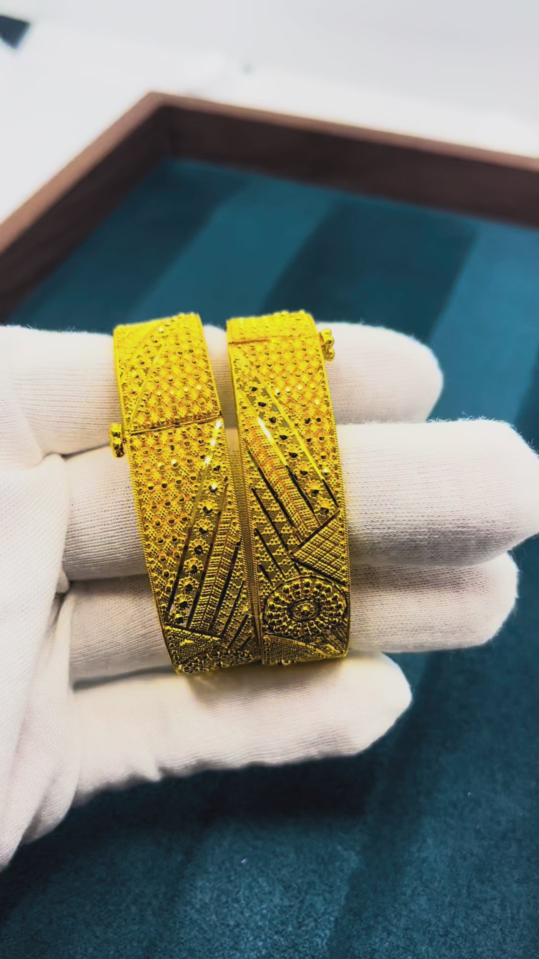 22k Gold bangal 46.11 g 2PCS