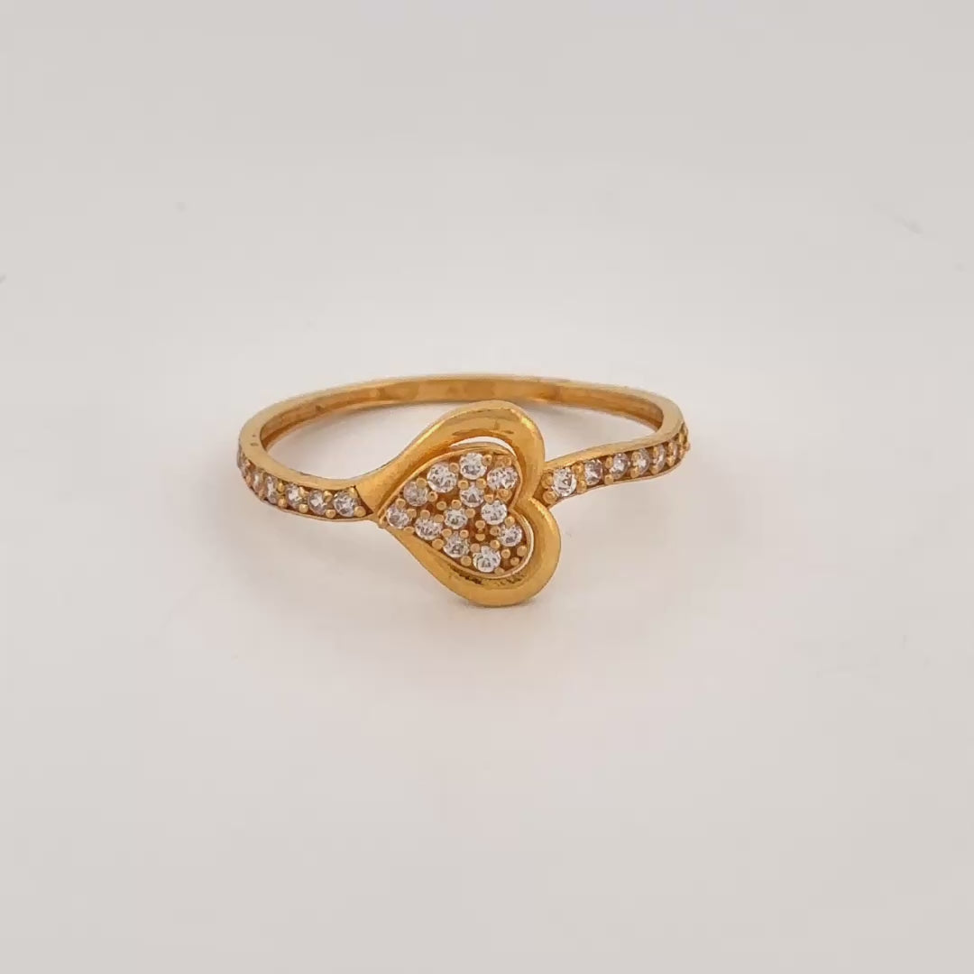 22k Gold ring with stones with wt. 1.13