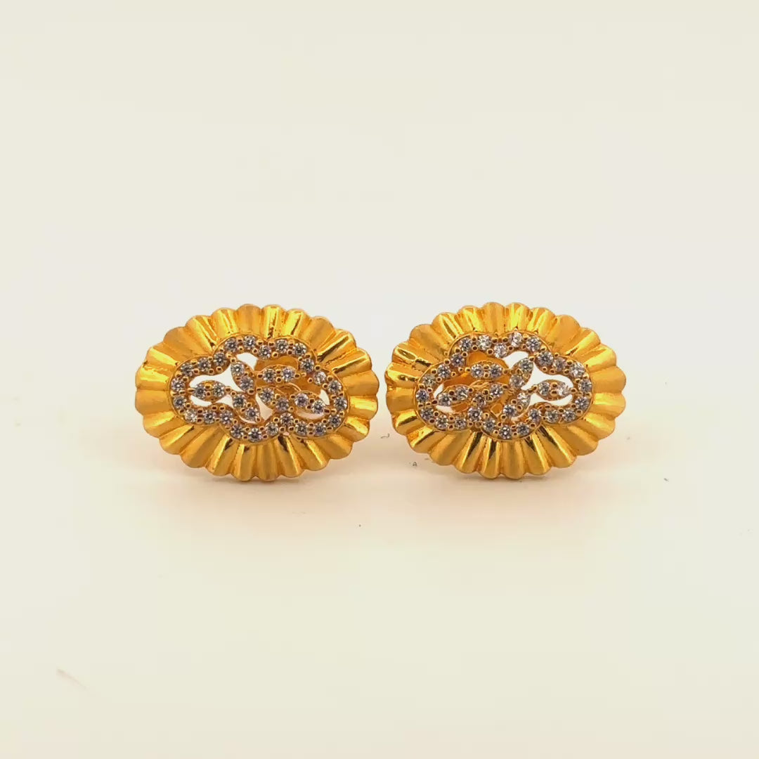 Studs wt. 3.30