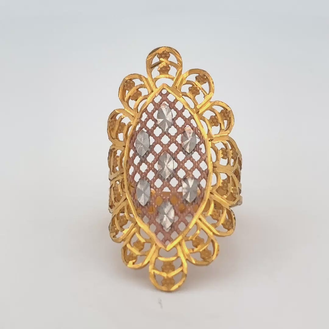 22k Gold ring wt 3.91g