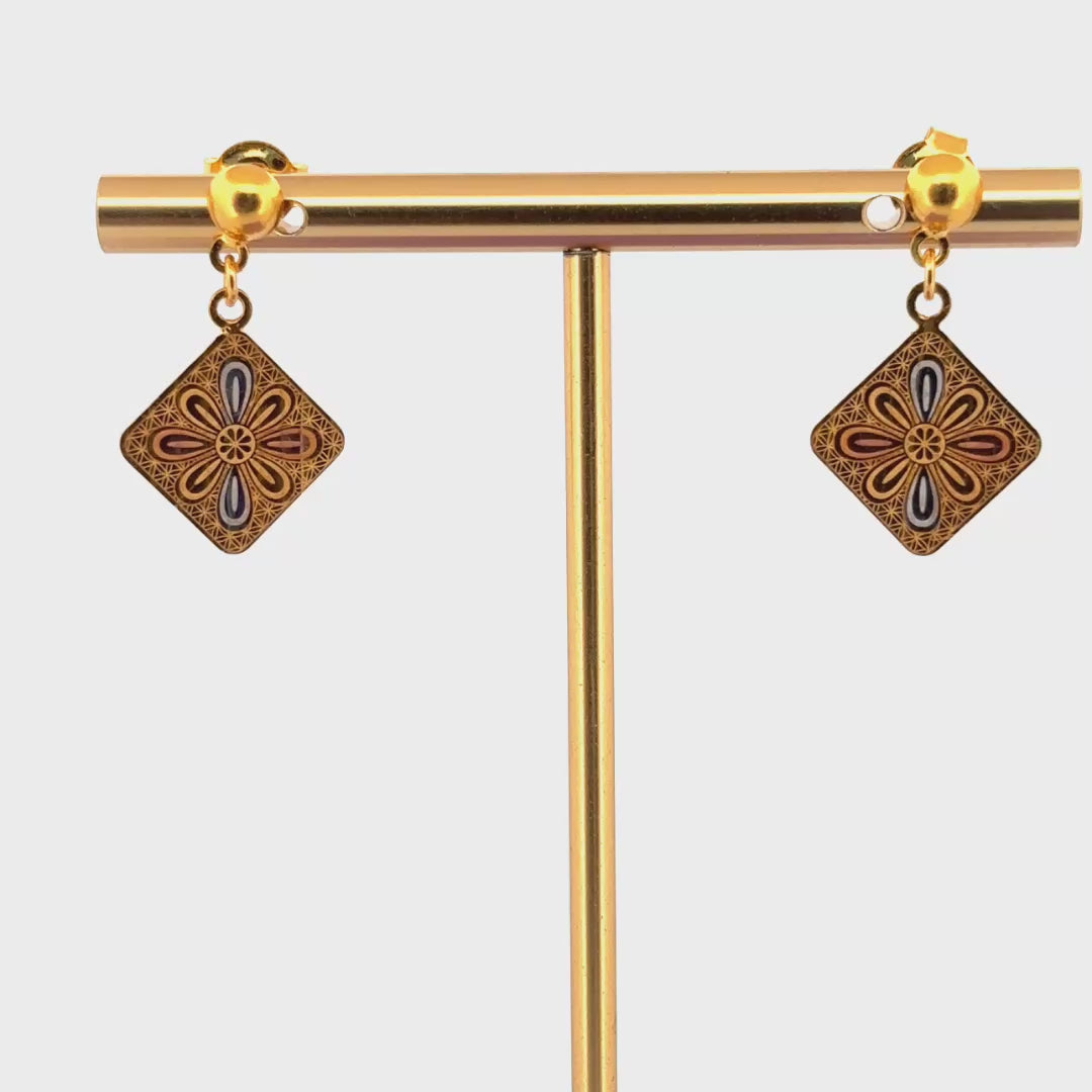 Earrings wt 2.88