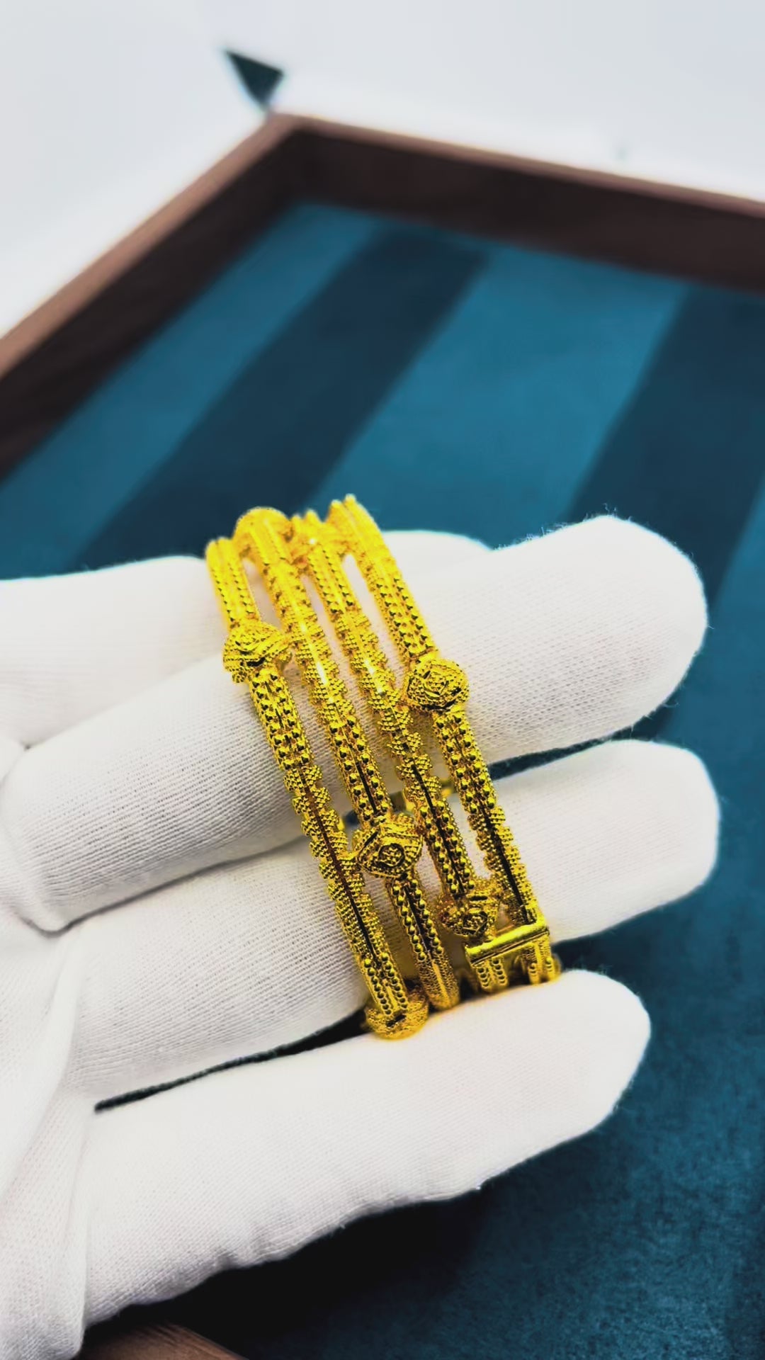 22k Gold bangal 59.94 g 2PCS