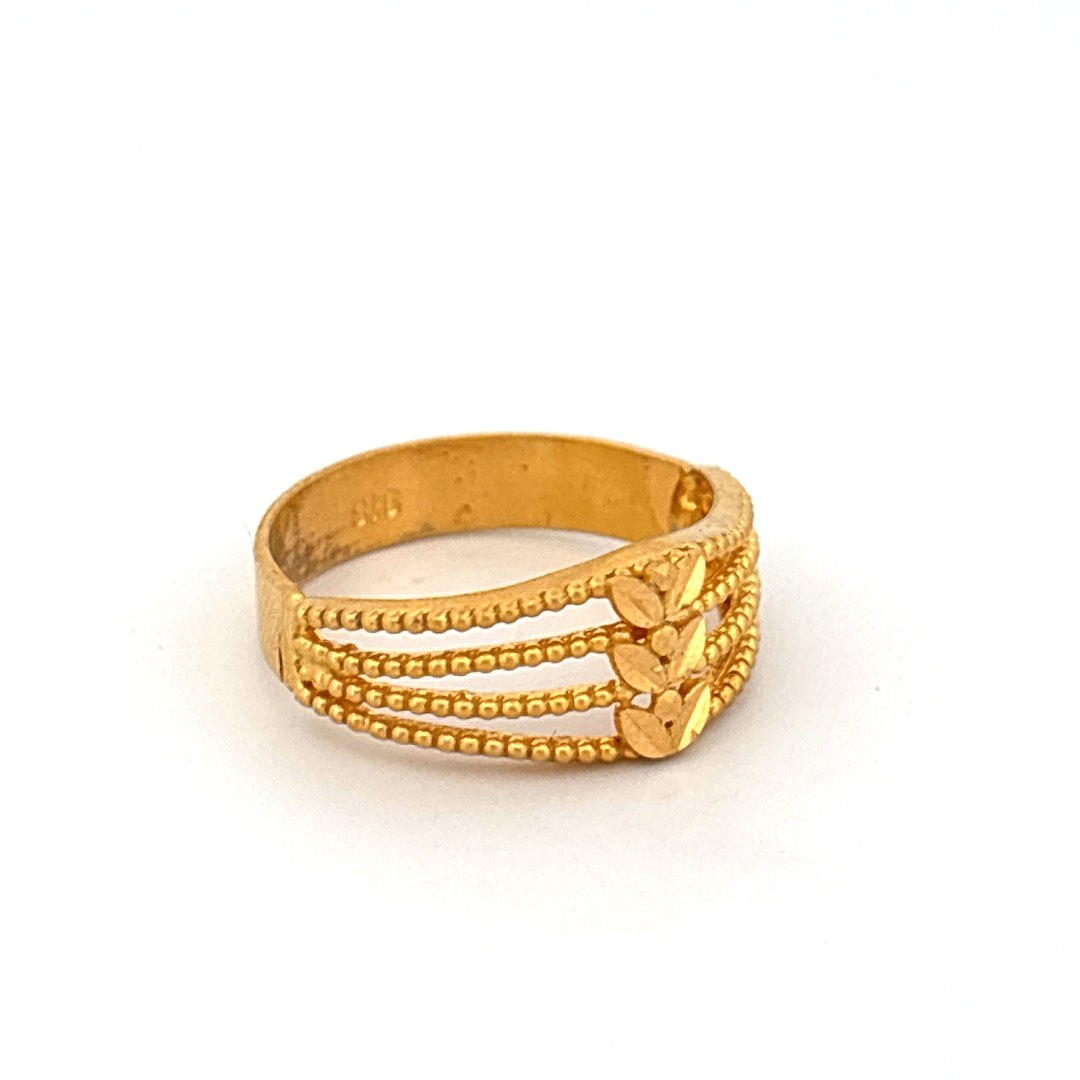22K Gold Triple Band Heart Ring wt. 3.66g