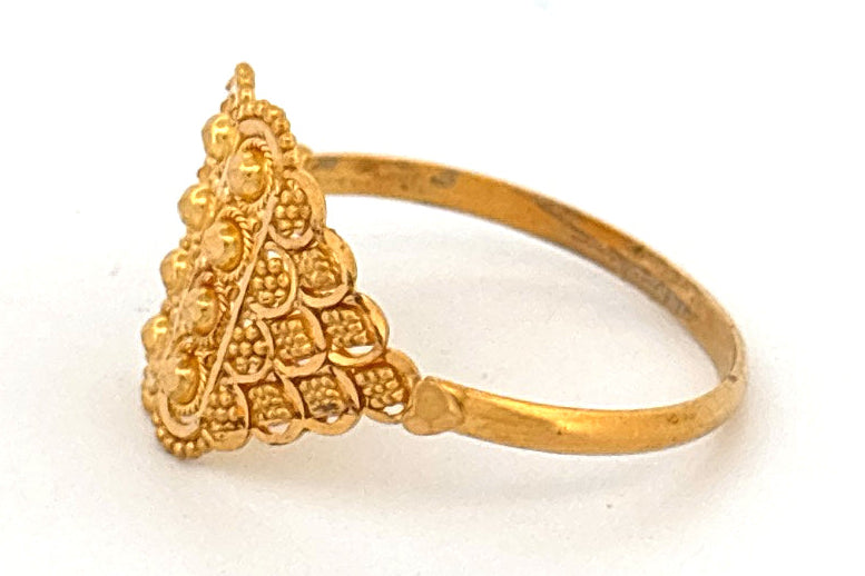 22k Gold Ring wt 2.20g