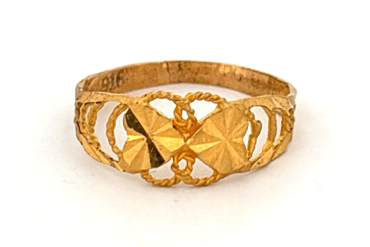 22k Gold Ring wt 1.52g