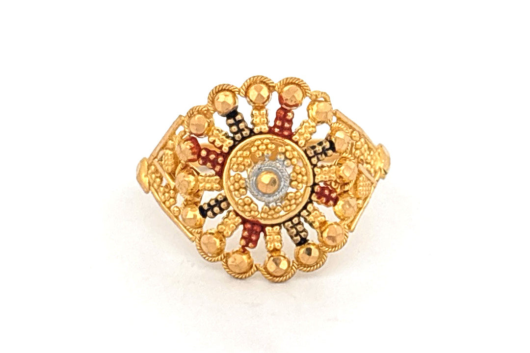 22k Gold ring wt. 2.79g