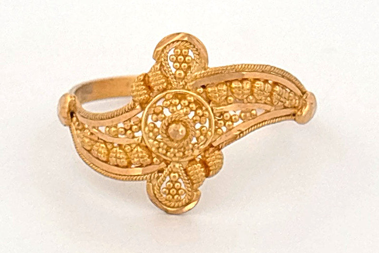 22K Gold Traditional Filigree Ring  wt 2.11 g
