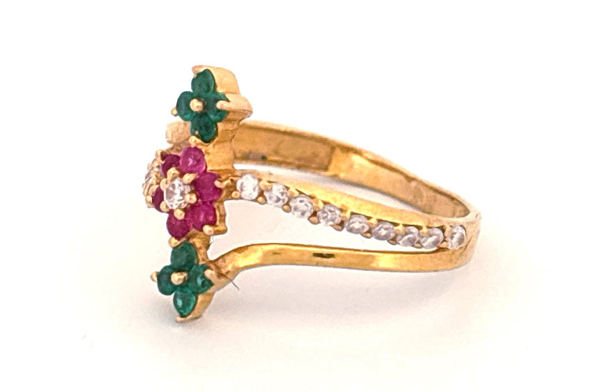 22K Gold Floral Ring wt 2.50 g