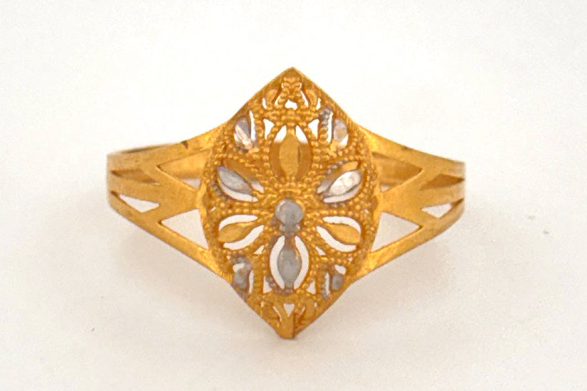 22k Gold ring with stone wt. 1.76g