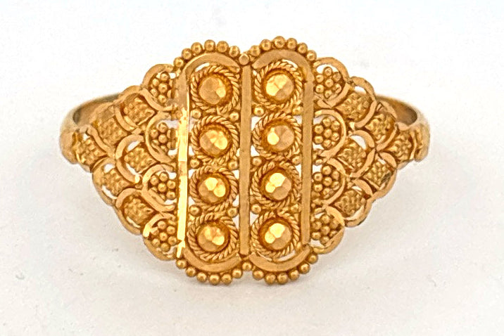 22k Gold Ring wt 2.20g